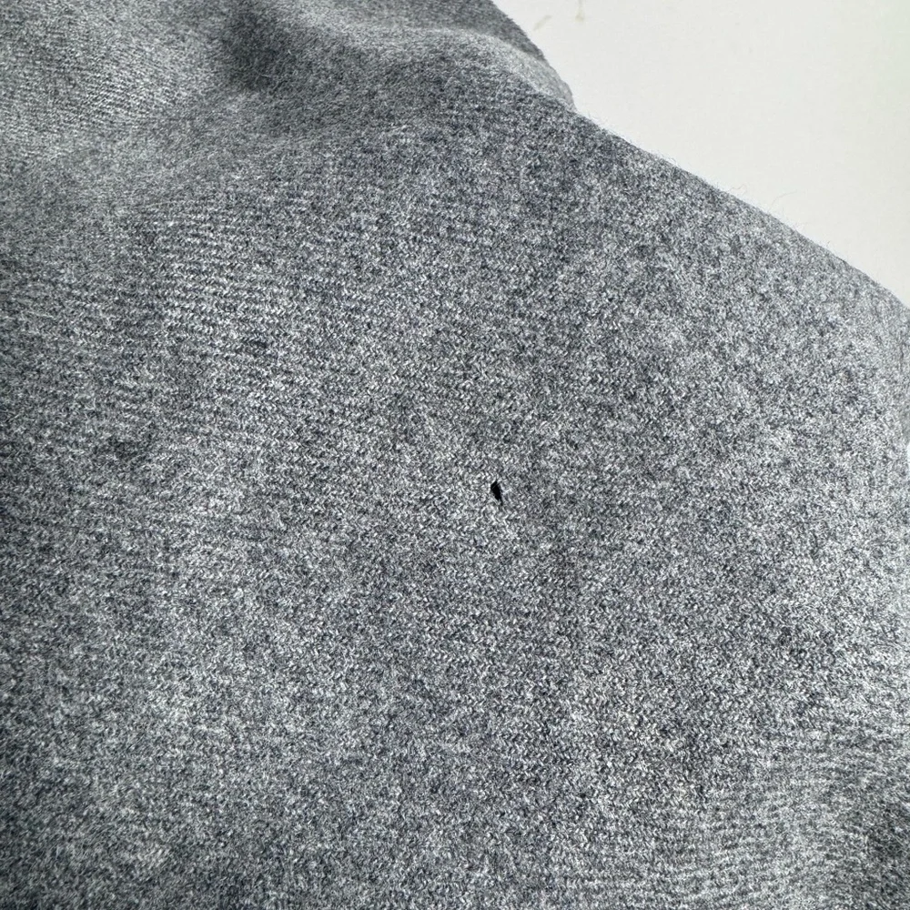 Barneys New York Charcoal Scarf - Picture 4 of 5